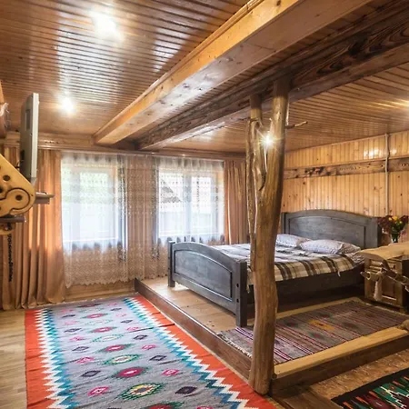 ゲストハウス хата різьбяра - закуток