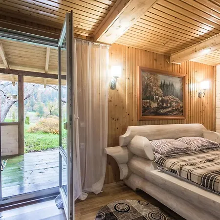 Guest house хата різьбяра - закуток