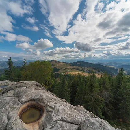 хата різьбяра - закуток 4* Beloberezka