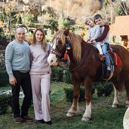 ゲストハウス хата різьбяра - закуток