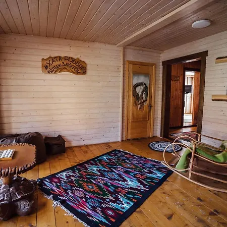 хата різьбяра - закуток Guest house Beloberezka