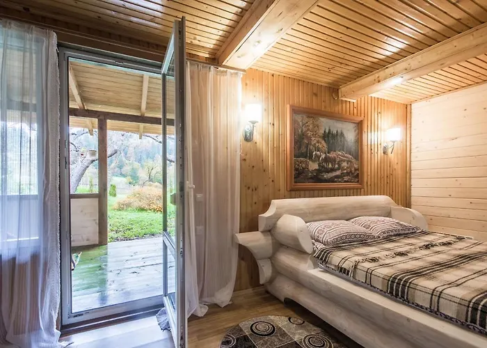 Guest house хата різьбяра - закуток
