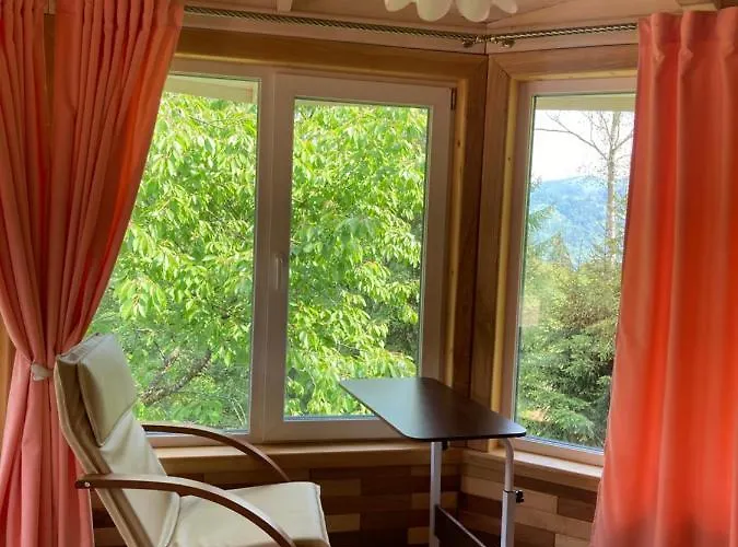 хата різьбяра - закуток Guest house